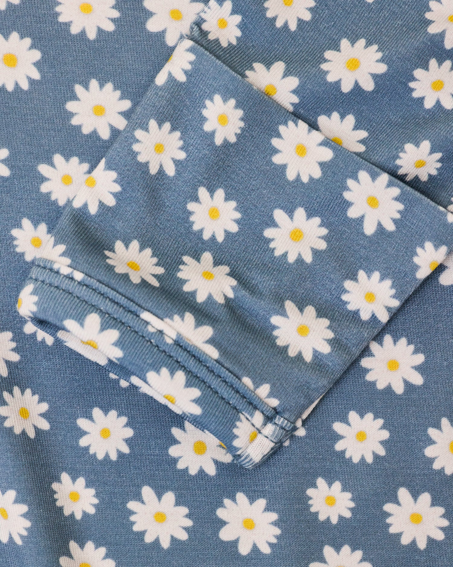 Bamboo Knotted Baby Gown & Hat | Blue Daisies - Image 2