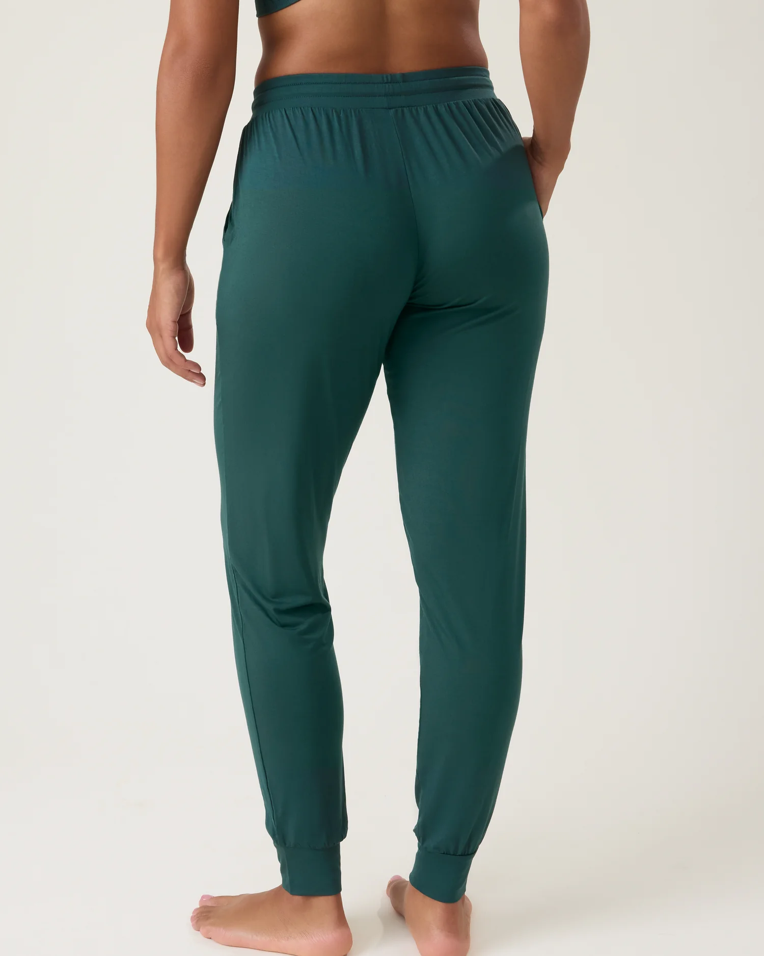 Ultralight Sleep & Lounge Jogger | Evergreen - Image 4