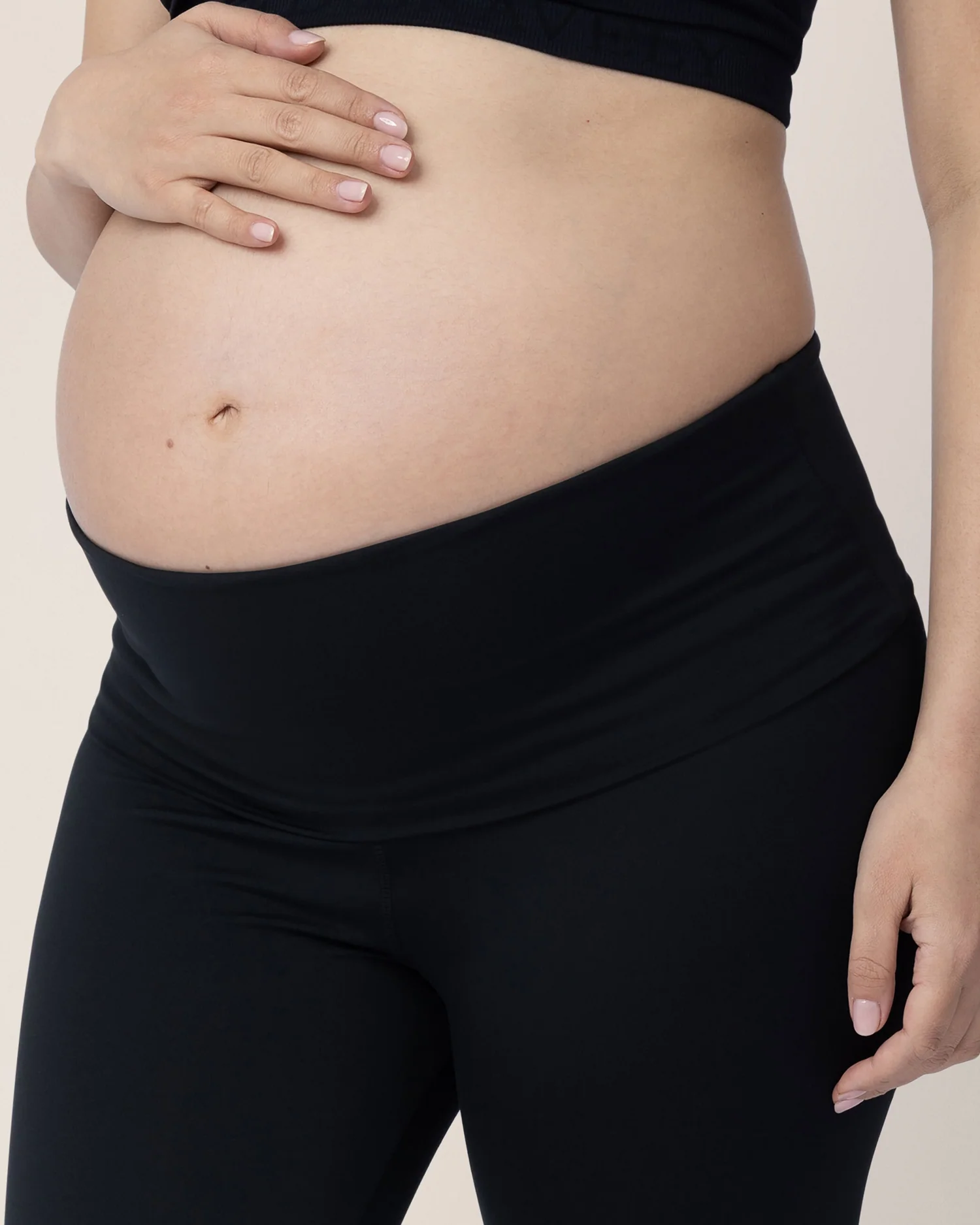 Louisa Maternity & Postpartum Legging | Black - Image 8