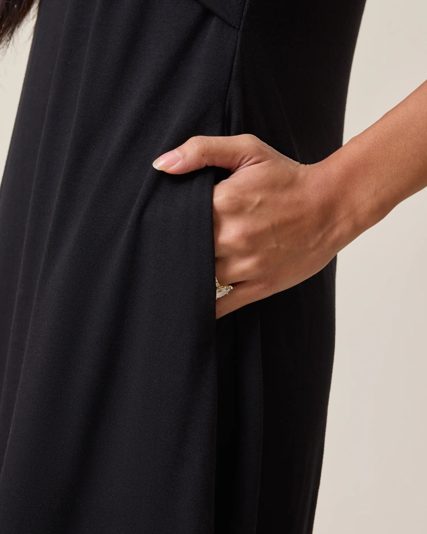 Penelope Crossover Nursing Dress | Black - Image 5