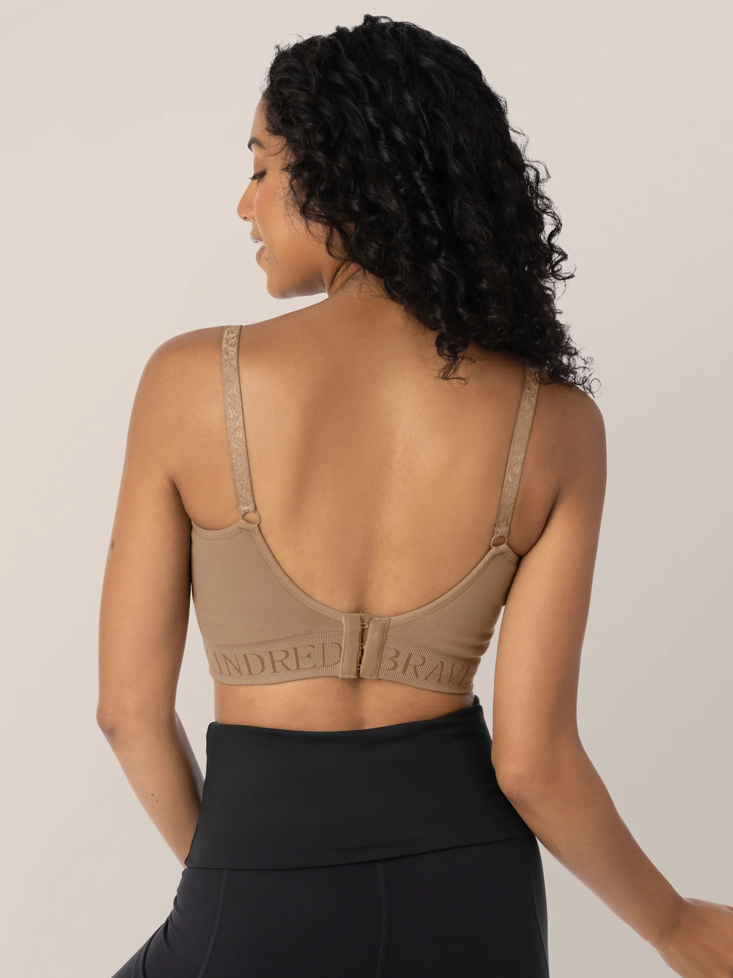 Sublime® Hands-Free Pumping & Nursing Bra | Latte - Image 3