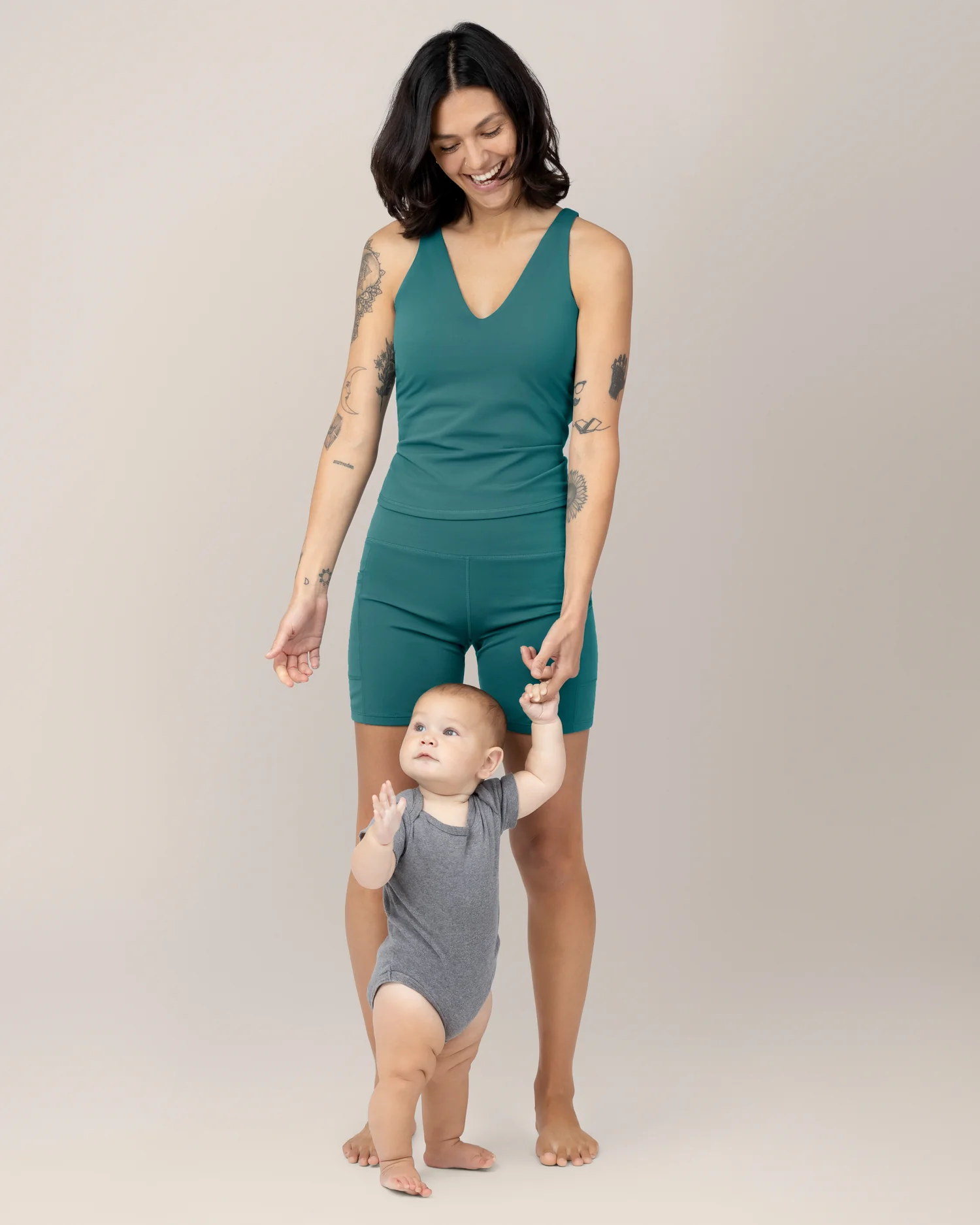Wren Active V-neck Nursing Tank Top | Teal - Image 4